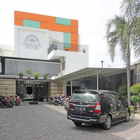Reddoorz Plus Near Keraton Solo Exterior photo