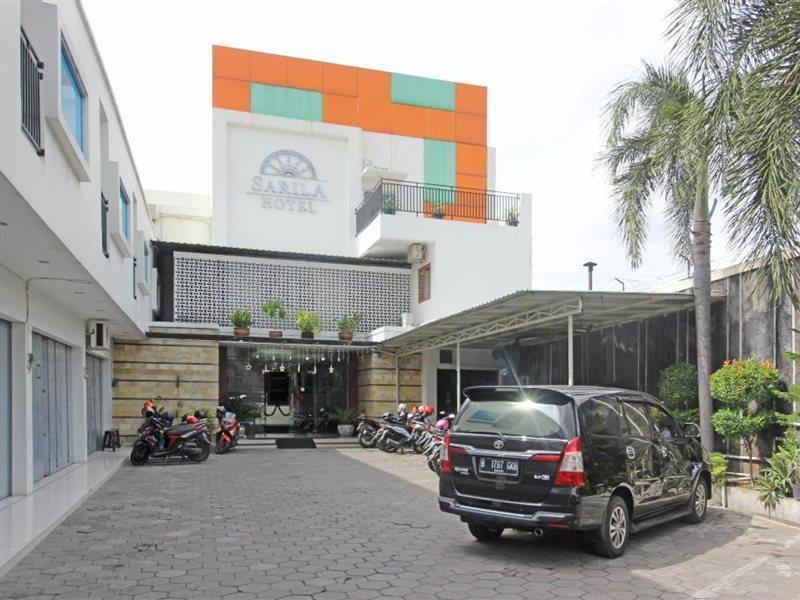 Reddoorz Plus Near Keraton Solo Exterior photo